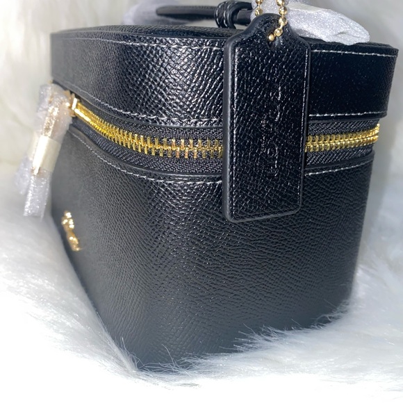 Coach 🖤 Cosmetic Case New - Picture 3 of 14